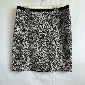 Ann Taylor Black & White Leopard Mini Skirt Size 18T (Tall)